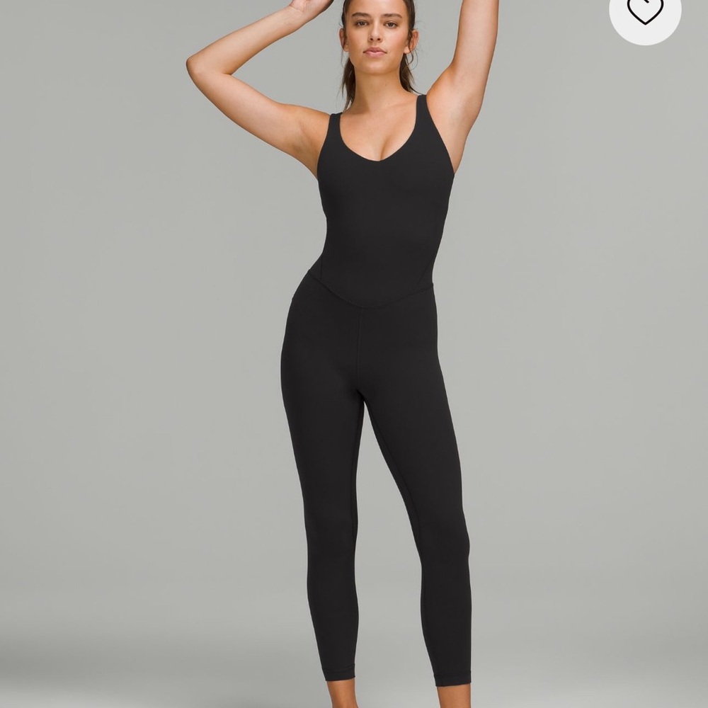 Lululemon Athletica Black V-Neck jumpsuit align bodysuit 25” in size 4